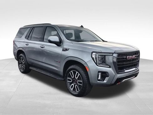 Used 2024 GMC Yukon AT4 w/ Technology Package AWD/4WD image 2