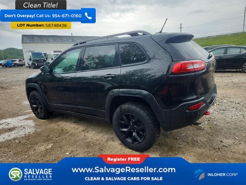 Used 2015 Jeep Cherokee Trailhawk w/ Comfort/Convenience Group AWD/4WD image 3