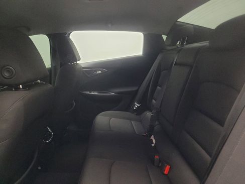 Used 2018 Chevrolet Malibu LT FWD image 18