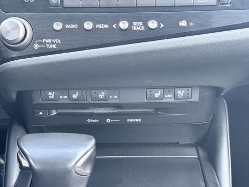 Used 2022 Lexus ES 250 w/ Premium Package image 69