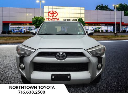 Used 2019 Toyota 4Runner SR5 image 5
