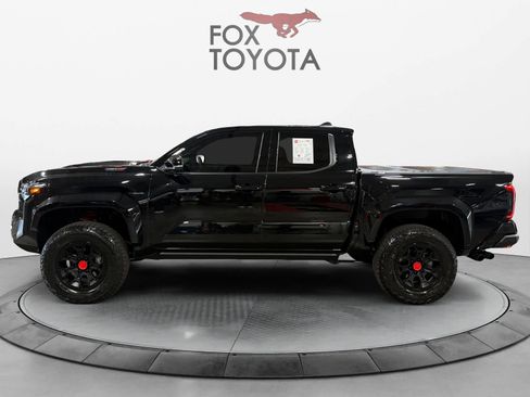 Used 2025 Toyota Tacoma TRD Pro AWD/4WD image 3