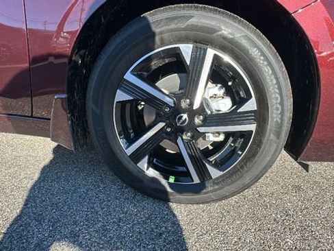 New 2025 Nissan Sentra SV image 9