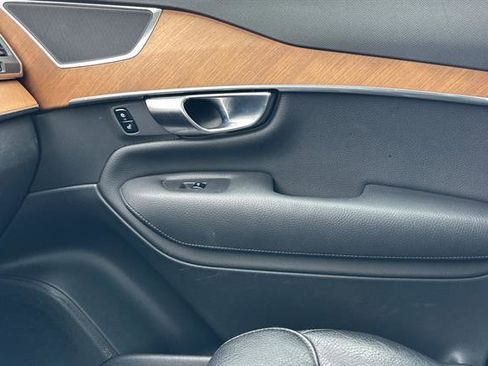 Certified 2021 Volvo XC90 T8 Inscription Expression w/ Protection Package Premier image 20