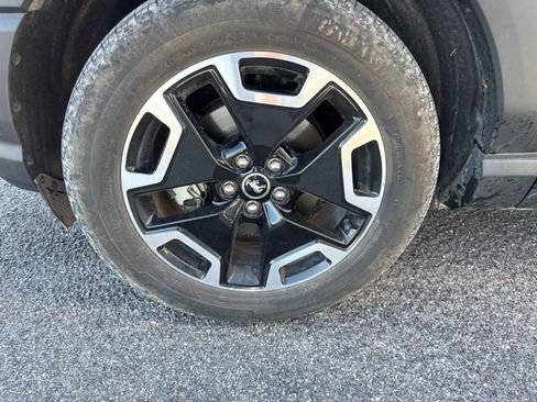 Used 2021 Ford Bronco Sport Outer Banks w/ Outer Banks Package (96D) AWD/4WD image 2
