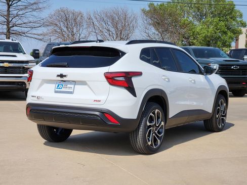 New 2026 Chevrolet Trax RS w/ Driver Confidence Package FWD image 4