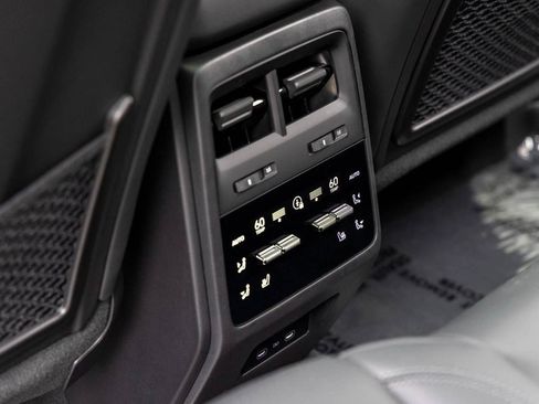 New 2025 Porsche Macan Electric image 59