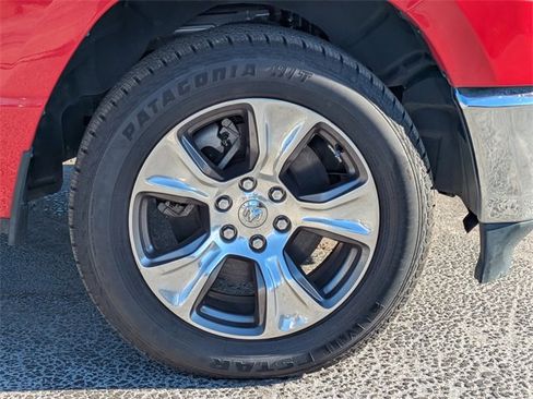 Used 2024 RAM 1500 Laramie image 11