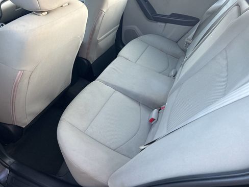 Used 2012 Kia Forte EX image 13