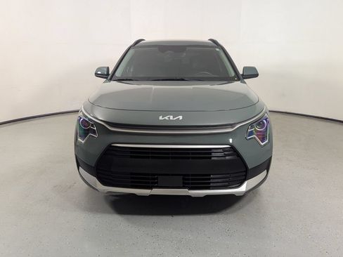 Used 2024 Kia Niro EX FWD image 2
