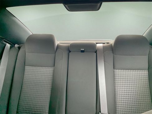 Used 2023 Dodge Charger R/T w/ Blacktop Package image 41