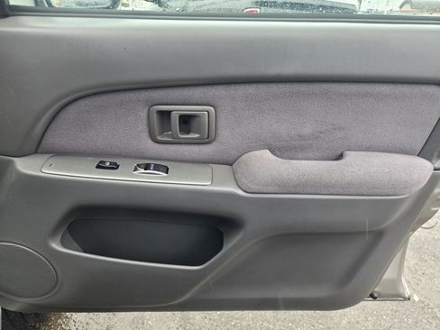 Used 2002 Toyota 4Runner SR5 image 15