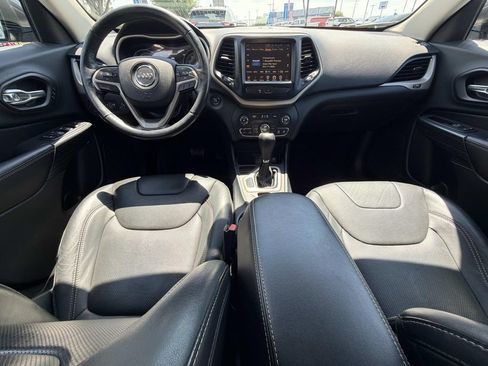 Used 2016 Jeep Cherokee Limited w/ Luxury Group FWD image 17