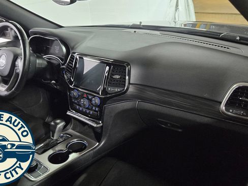 Used 2019 Jeep Grand Cherokee Limited AWD/4WD image 38