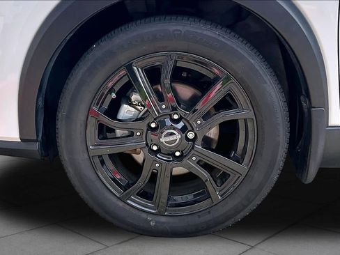 Certified 2023 Nissan Kicks SR w/ SR Premium Package FWD image 10
