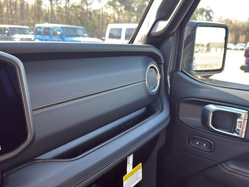 New 2026 Jeep Gladiator Mojave AWD/4WD image 20
