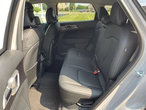 New 2027 Kia Sportage EX AWD/4WD image 10