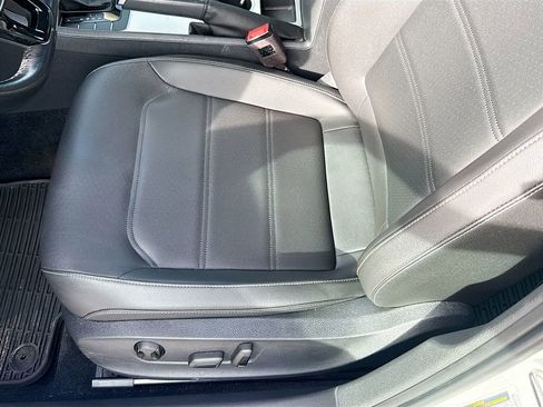 Used 2020 Volkswagen Passat 2.0T R-Line image 21