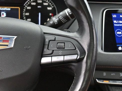 Certified 2022 Cadillac XT4 Premium Luxury w/ Enhanced Visibility Package AWD/4WD image 17