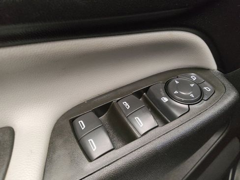 Used 2021 Chevrolet Equinox LT image 27