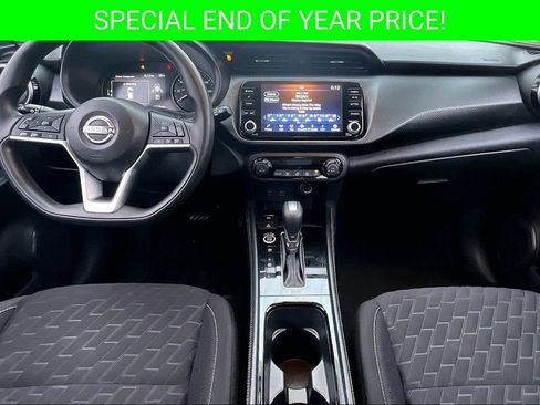 Used 2022 Nissan Kicks SV image 7