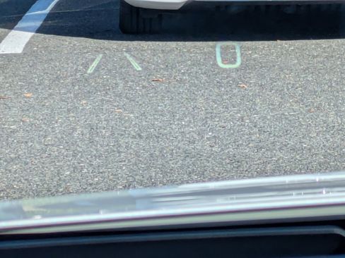 Used 2021 Toyota Prius Prime Limited image 18