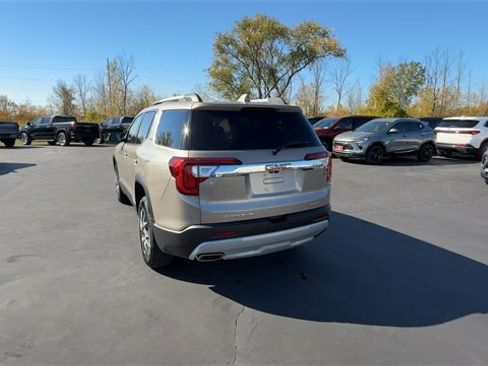 Certified 2023 GMC Acadia SLE w/ Driver Convenience Package image 7