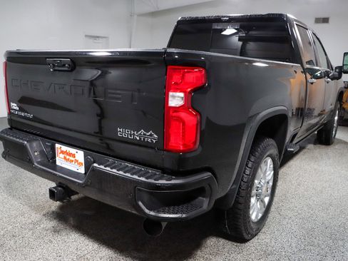Used 2021 Chevrolet Silverado 2500 High Country w/ Z71 Off-Road Package AWD/4WD image 7