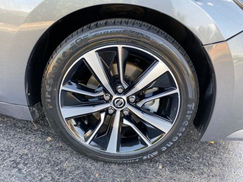 Used 2022 Nissan Maxima SV w/ Floor Mat Group FWD image 19