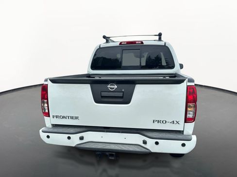 Used 2019 Nissan Frontier 4x4 Crew Cab image 4