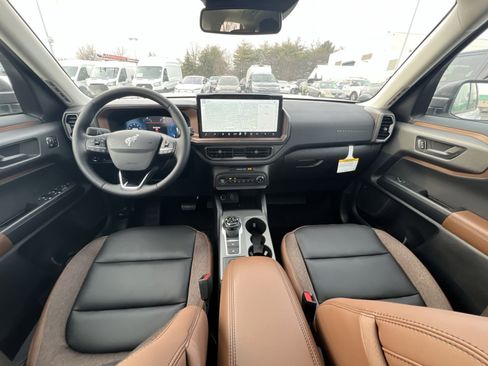 New 2025 Ford Bronco Sport Outer Banks w/ Outer Banks Tech Package+ image 23