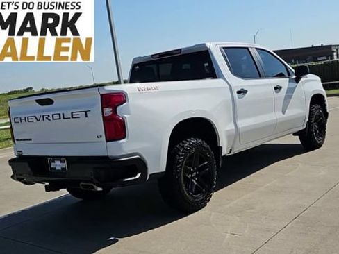 Used 2021 Chevrolet Silverado 1500 LT Trail Boss w/ Convenience Package II AWD/4WD image 8