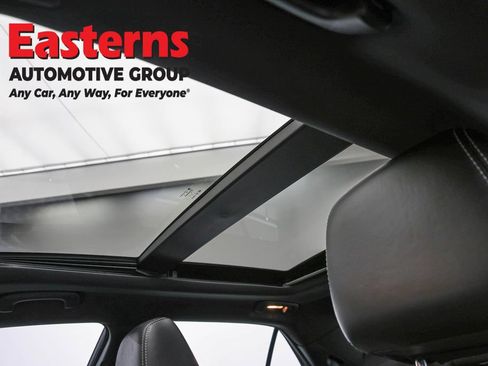 Used 2023 Chrysler 300 S RWD image 33
