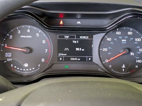Used 2025 Chevrolet Trax LS FWD image 22
