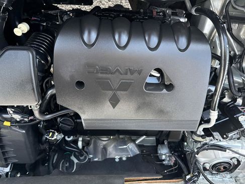 Used 2018 Mitsubishi Outlander SE FWD image 28
