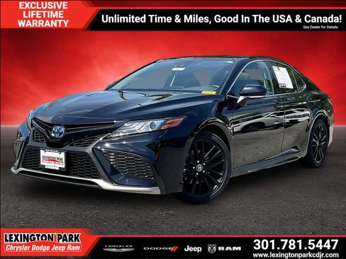 Used 2024 Toyota Camry XSE w/ Cold Weather Package FWD image 3