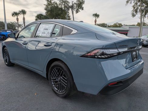 New 2026 Nissan Sentra SV w/ Floor Mat Package FWD image 6