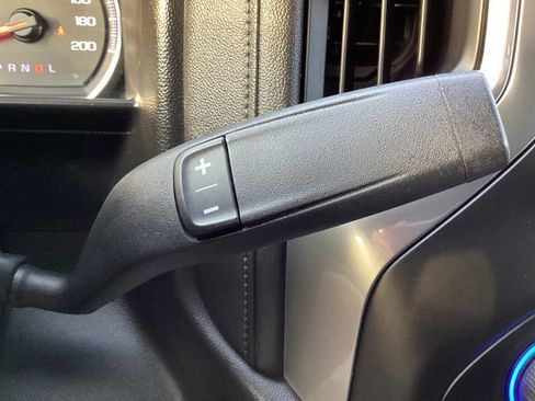 Used 2019 Chevrolet Silverado 1500 LTZ image 31