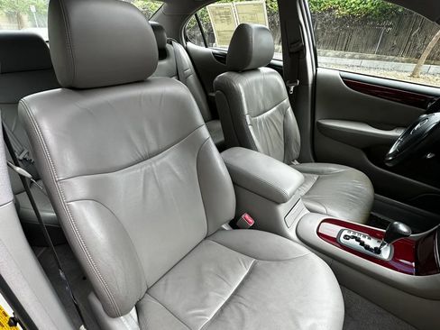 Used 2002 Lexus ES 330 FWD image 27