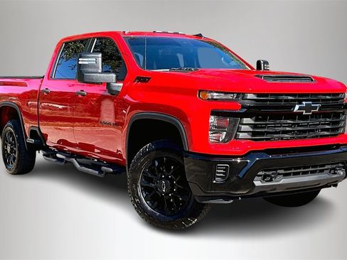 Used 2025 Chevrolet Silverado 2500 Custom w/ Custom Convenience Package image 2