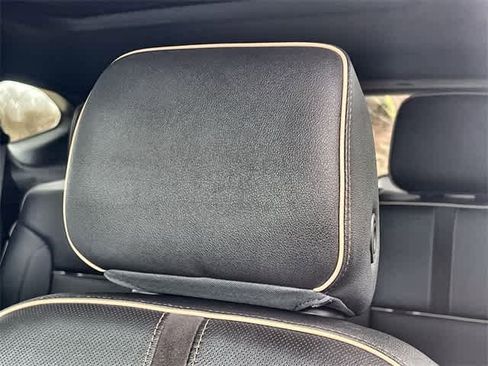 Used 2023 Chevrolet Blazer Premier w/ Enhanced Convenience Package image 25