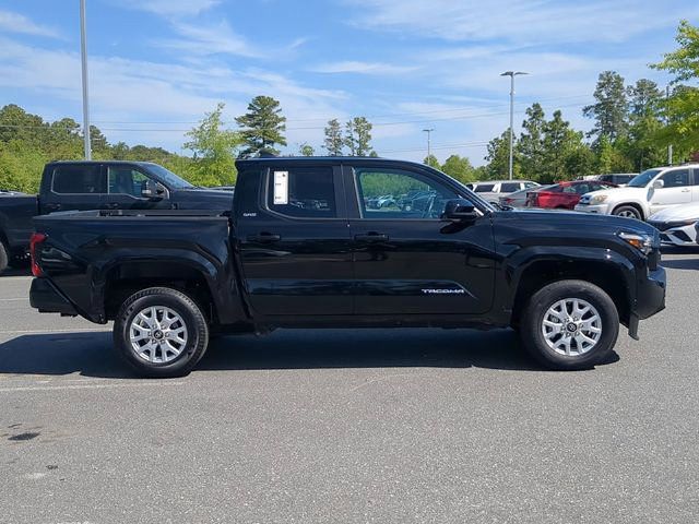 Used 2024 Toyota Tacoma SR5 RWD image 3