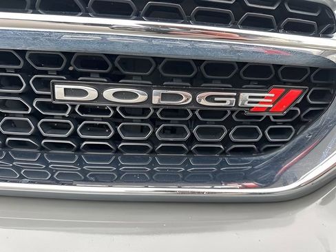 Used 2020 Dodge Durango SXT w/ 3rd Row Seating Group AWD/4WD image 41