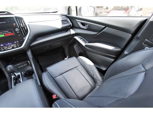 Used 2023 Subaru Ascent Limited w/ Technology Package AWD/4WD image 12
