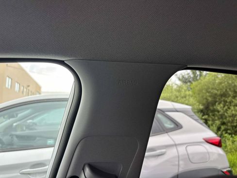 Certified 2023 Hyundai Kona SEL AWD/4WD image 29