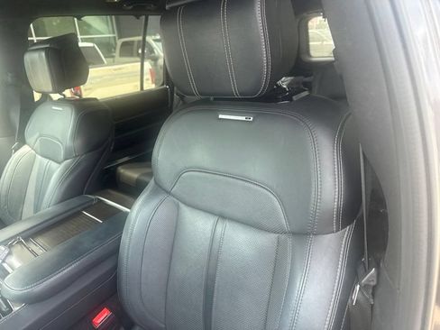 Used 2022 Jeep Grand Wagoneer Series I AWD/4WD image 13