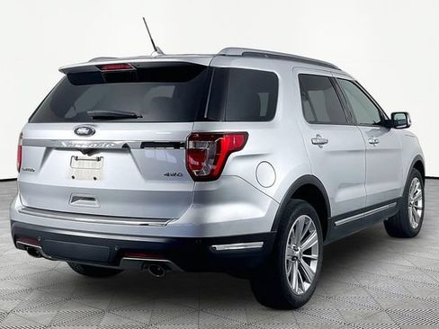 Used 2019 Ford Explorer Limited w/ Class III Trailer Tow Package AWD/4WD image 6