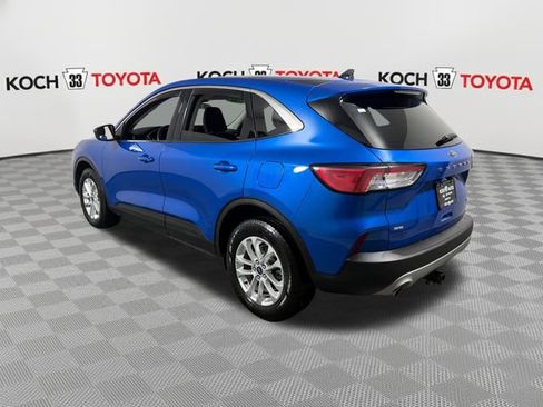 Used 2021 Ford Escape SE w/ Cold Weather Package AWD/4WD image 6