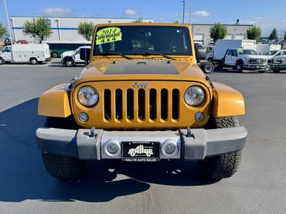 Used 2014 Jeep Wrangler Unlimited Sahara w/ Connectivity Group