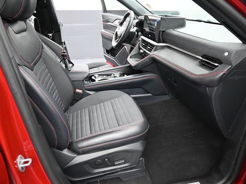 Used 2025 Ford Explorer ST-Line w/ Premium Package RWD image 22